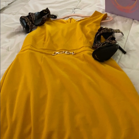 Dress 👗 - Picture 3 of 3